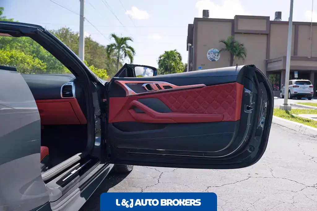 2022 BMW M8 Convertible