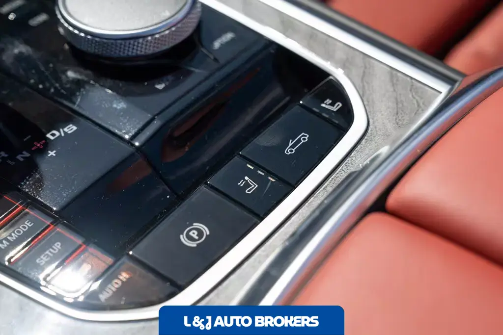 2022 BMW M8 Convertible