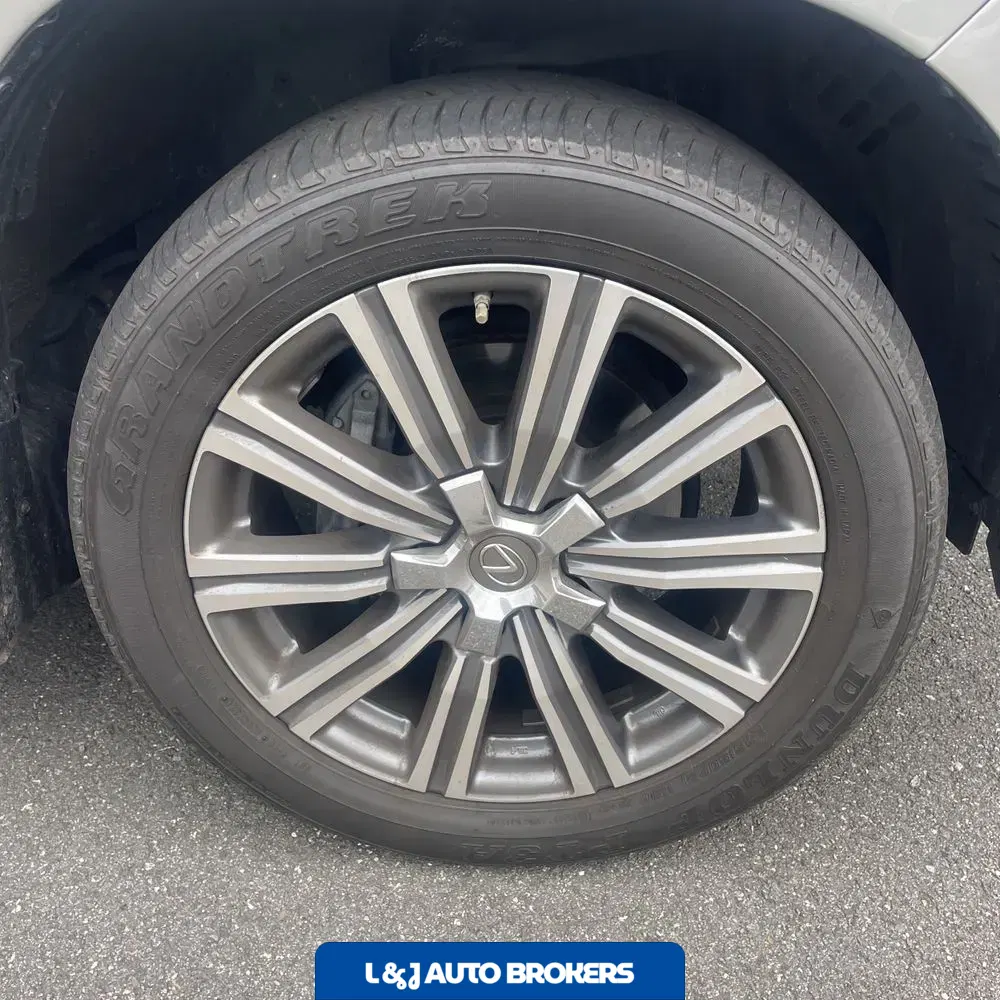 2017 Lexus LX 570 Base