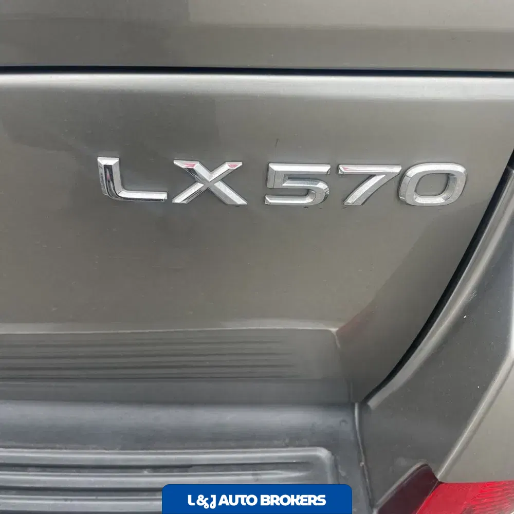 2017 Lexus LX 570 Base