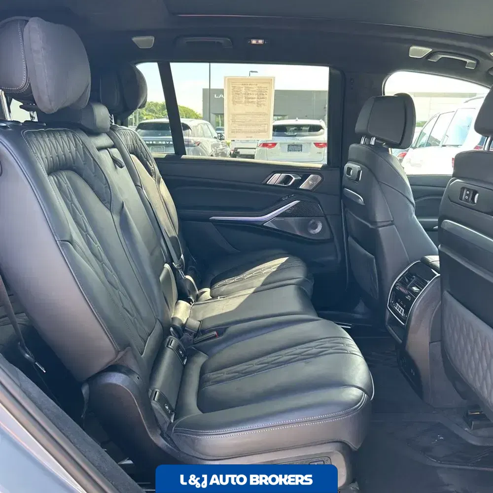 2024 BMW X7 M60i