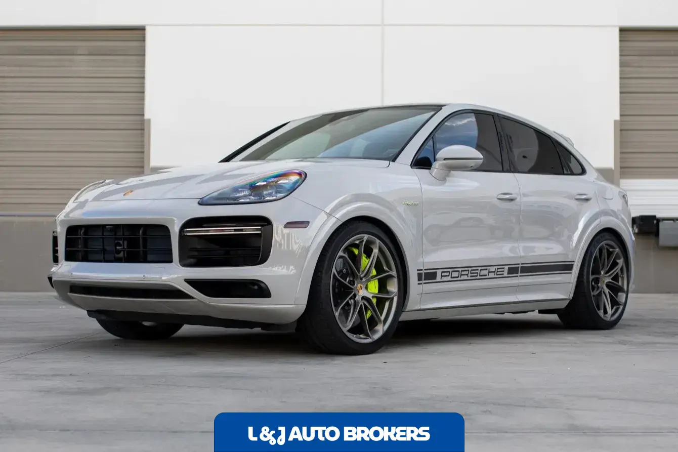 2020 Porsche Cayenne Turbo S E-Hybrid Coupe