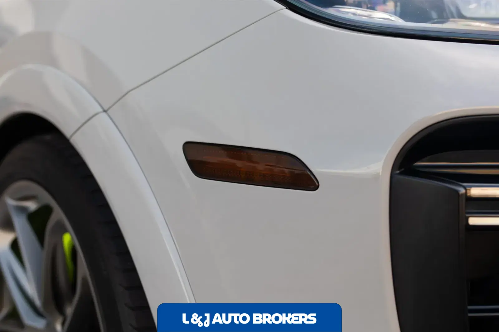 2020 Porsche Cayenne Turbo S E-Hybrid Coupe