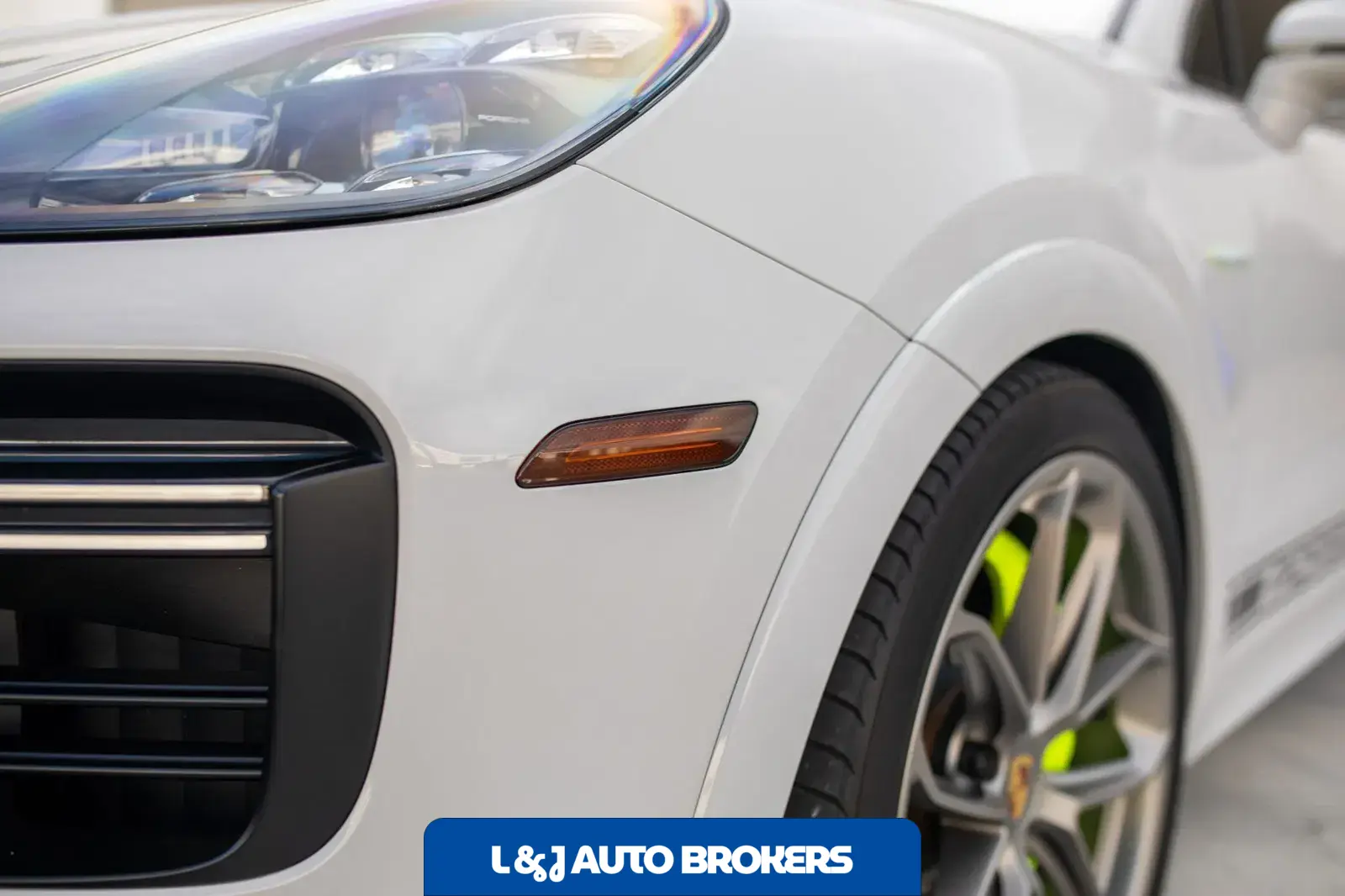 2020 Porsche Cayenne Turbo S E-Hybrid Coupe