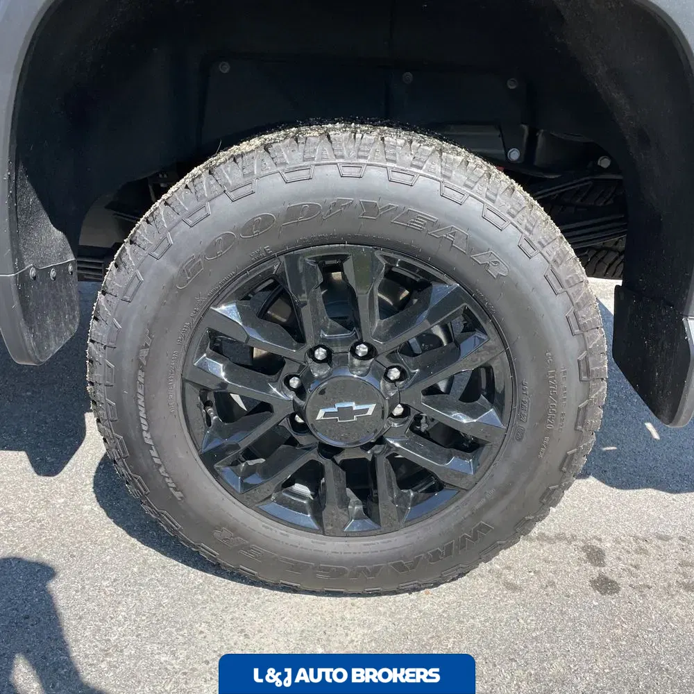 2025 Chevrolet Silverado 3500HD High Country