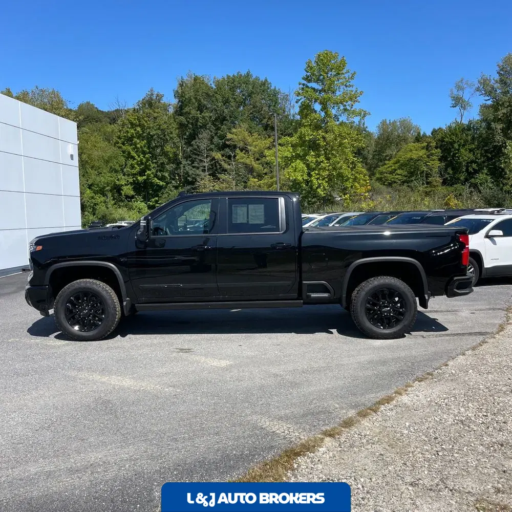 2025 Chevrolet Silverado 3500HD High Country