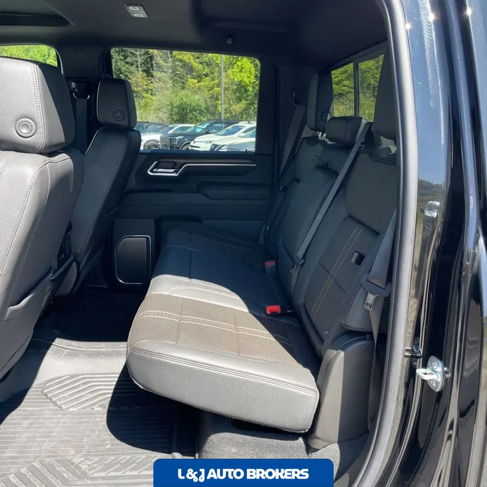 2025 Chevrolet Silverado 3500HD High Country