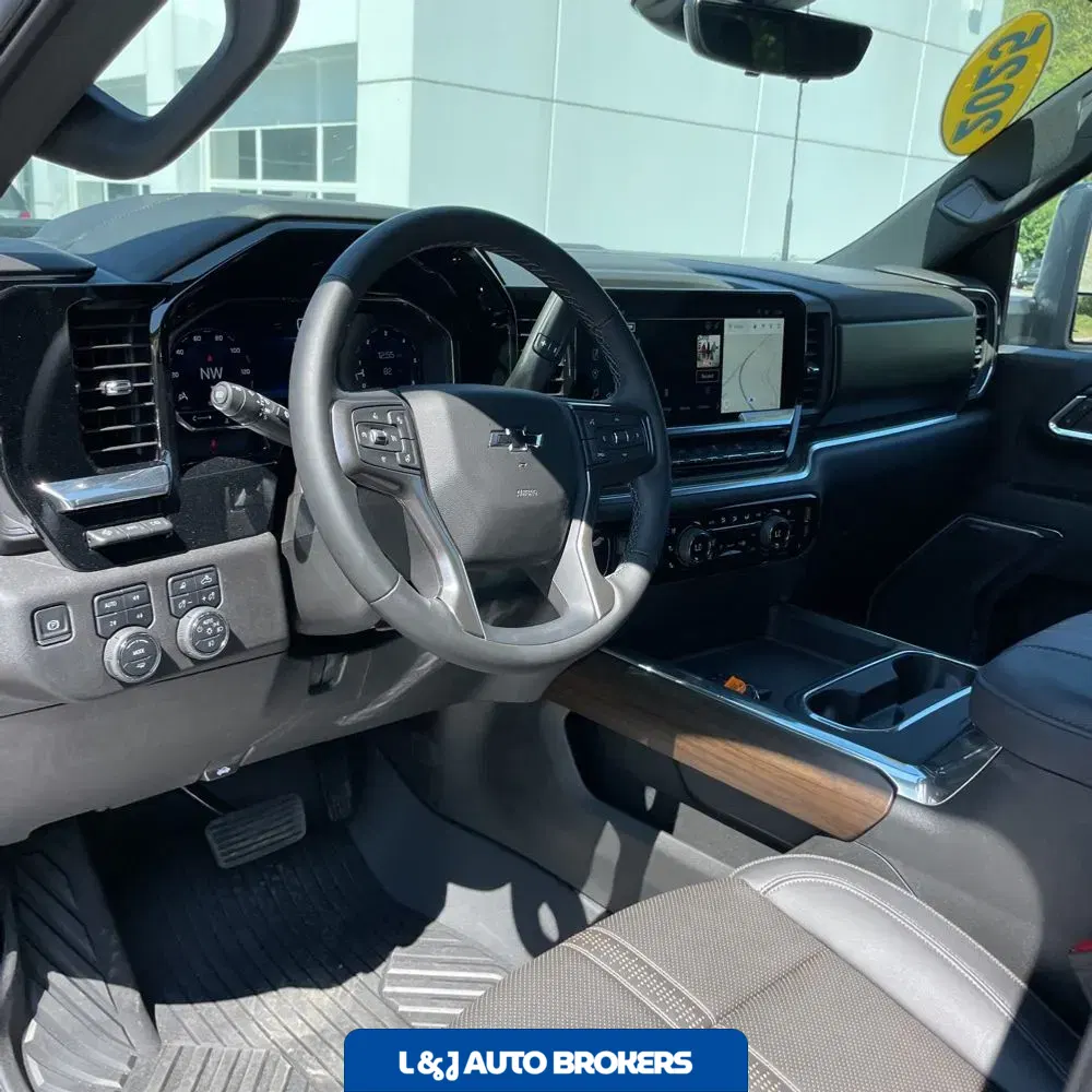 2025 Chevrolet Silverado 3500HD High Country