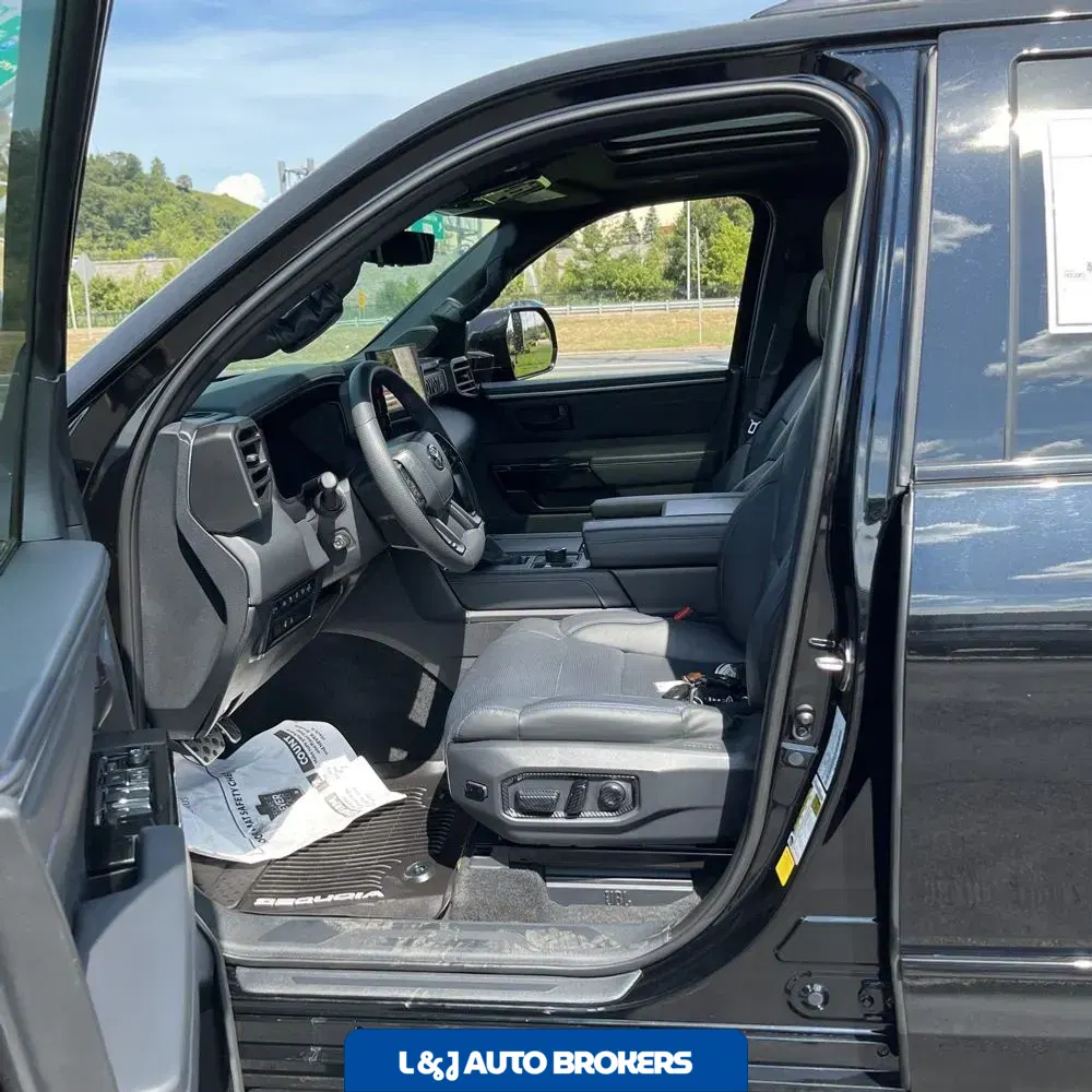 2024 Toyota Sequoia Platinum