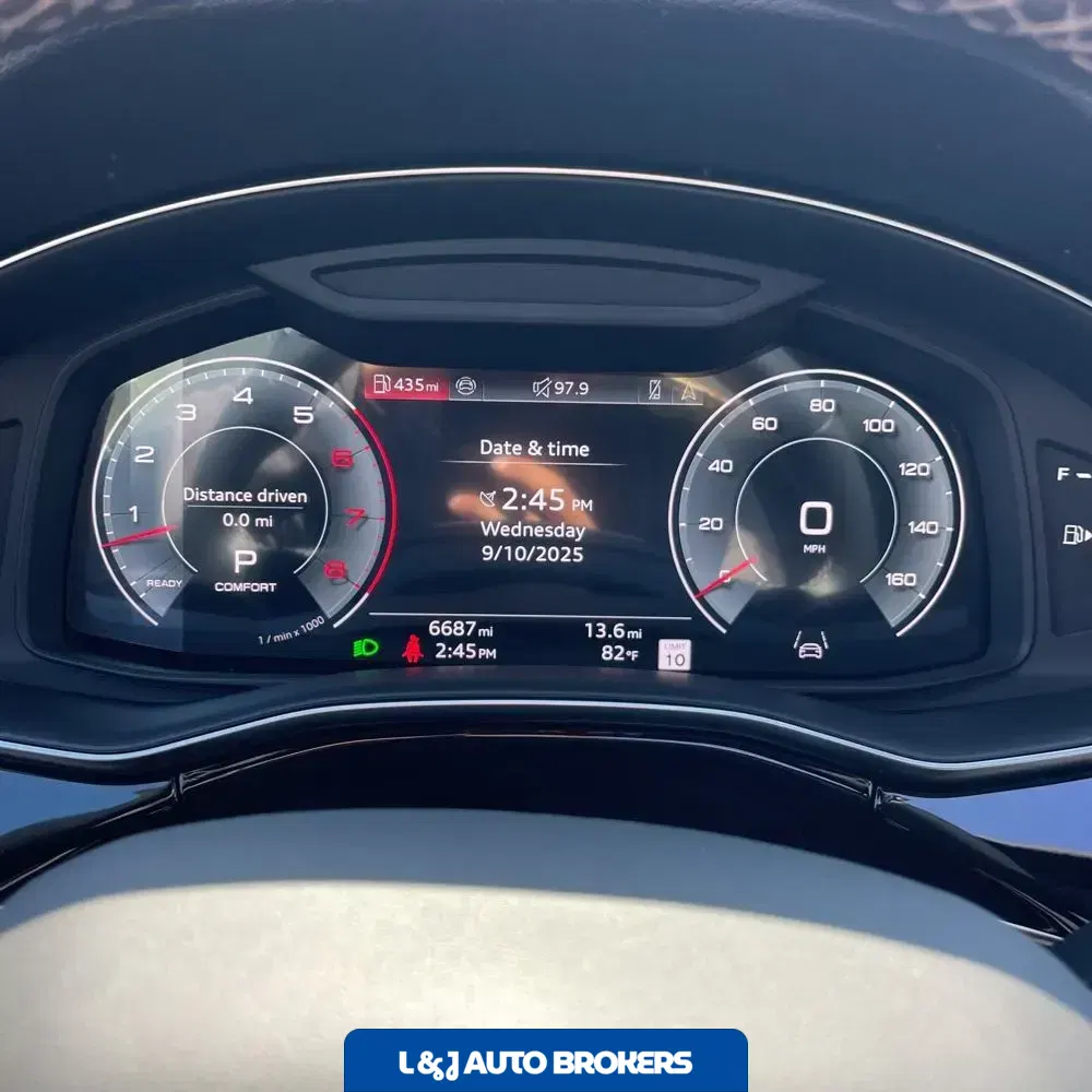 2025 Audi Q8 Premium 55
