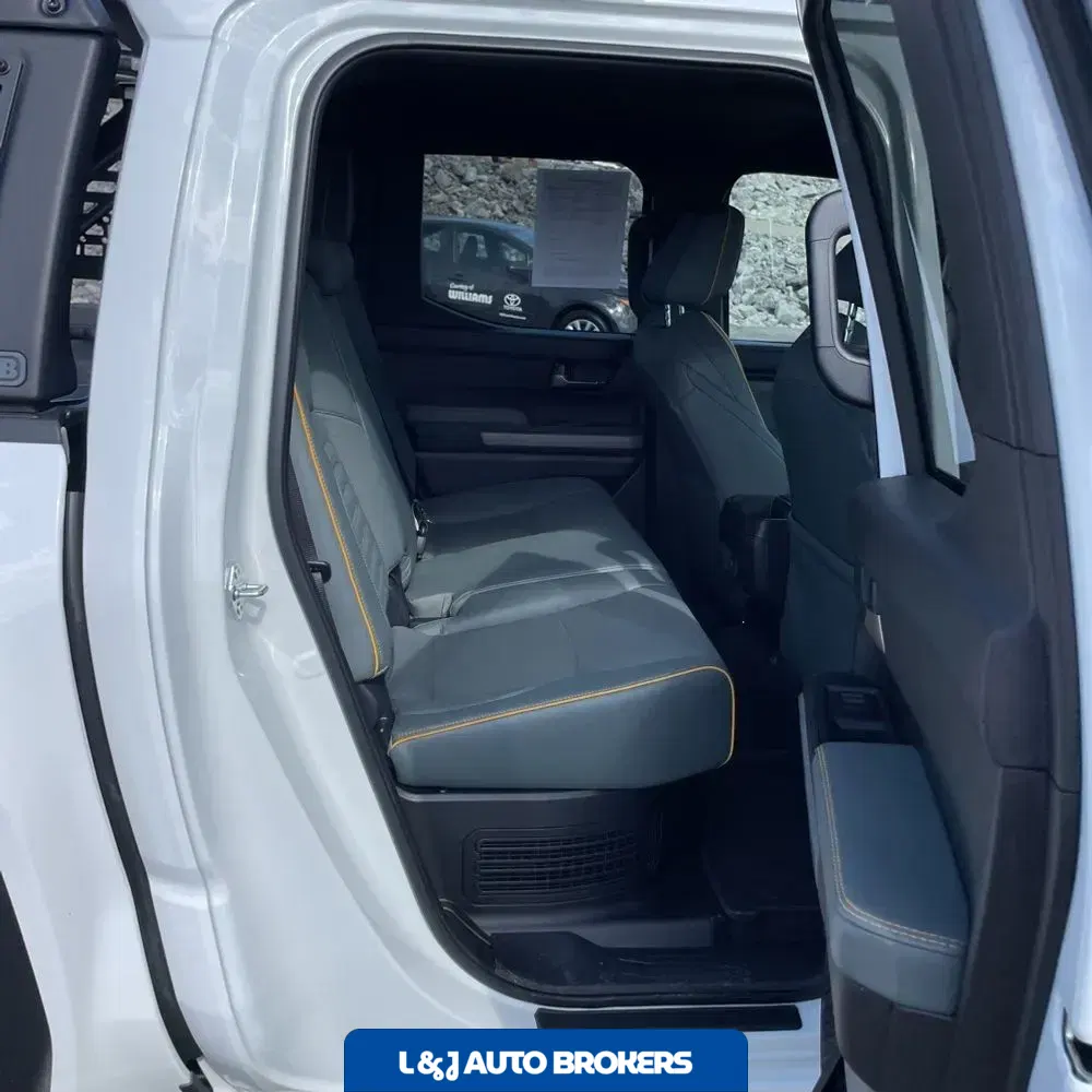 2025 Toyota Tacoma Trailhunter HV