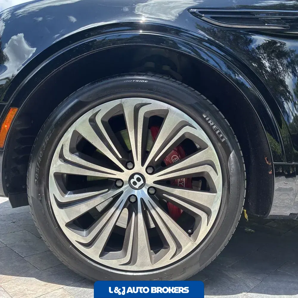 2023 Bentley Bentayga Base