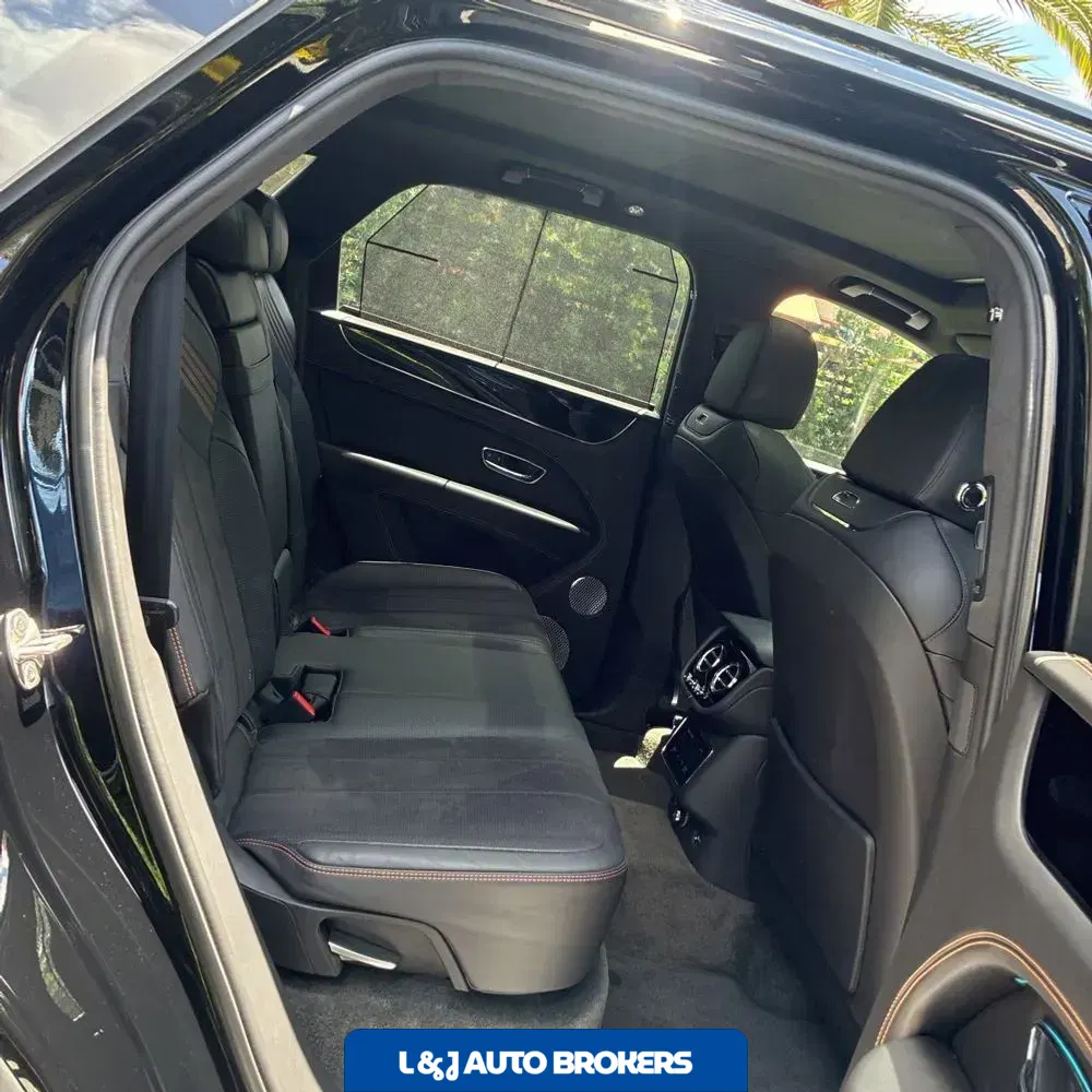 2023 Bentley Bentayga Base