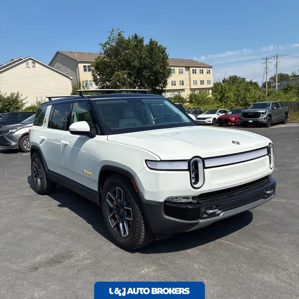 2023 Rivian R1S Adventure Quad-Motor