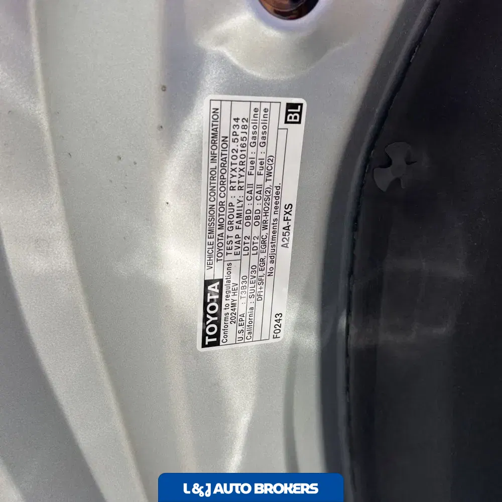 2024 Toyota Highlander Hybrid XLE