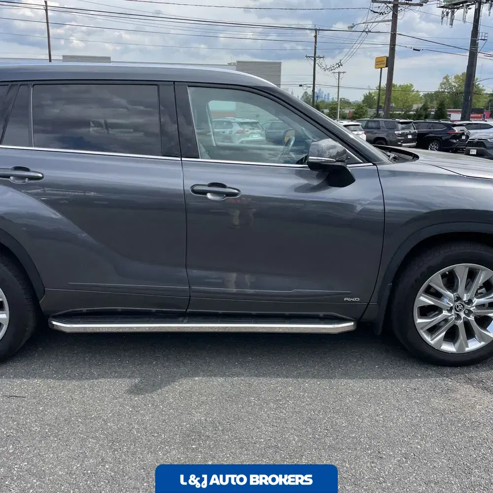 2023 Toyota Highlander Hybrid Limited