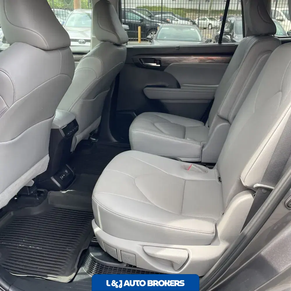 2023 Toyota Highlander Hybrid Limited