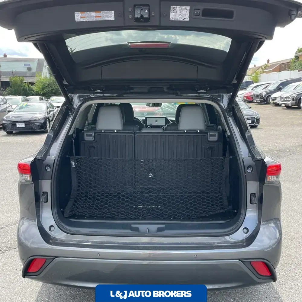 2023 Toyota Highlander Hybrid Limited