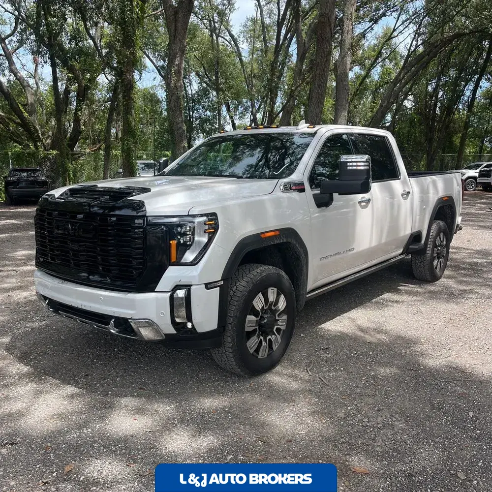 2025 GMC Sierra 2500HD Denali