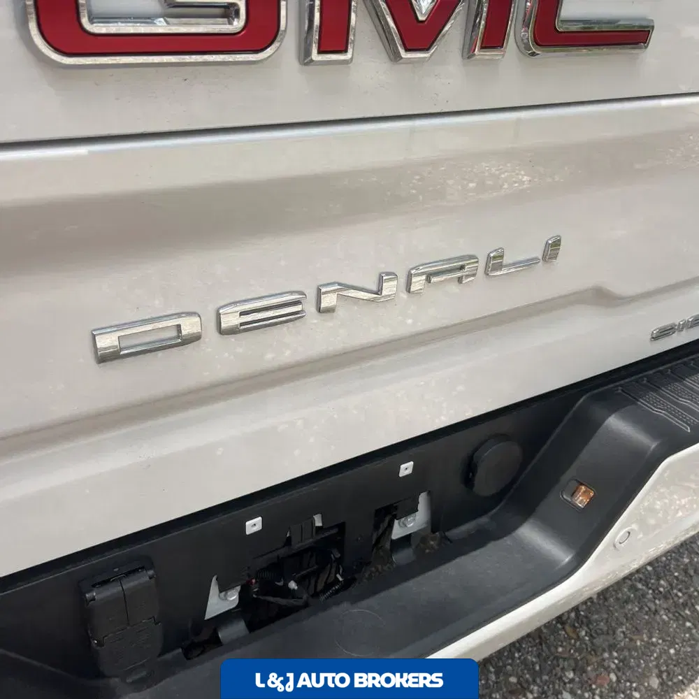 2025 GMC Sierra 2500HD Denali