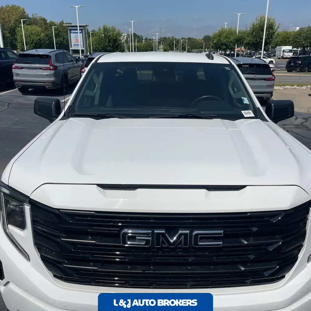 2023 GMC Sierra 1500 Elevation