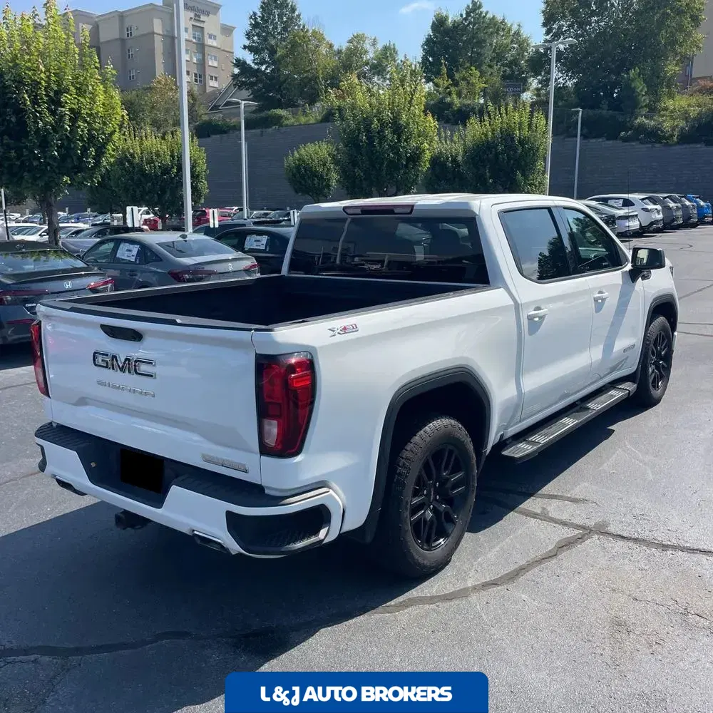 2023 GMC Sierra 1500 Elevation