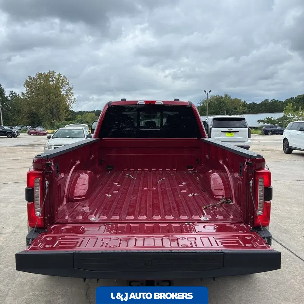 2025 Ford F-350 Super Duty King Ranch