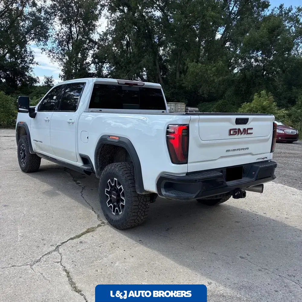 2024 GMC Sierra 2500 AT4X