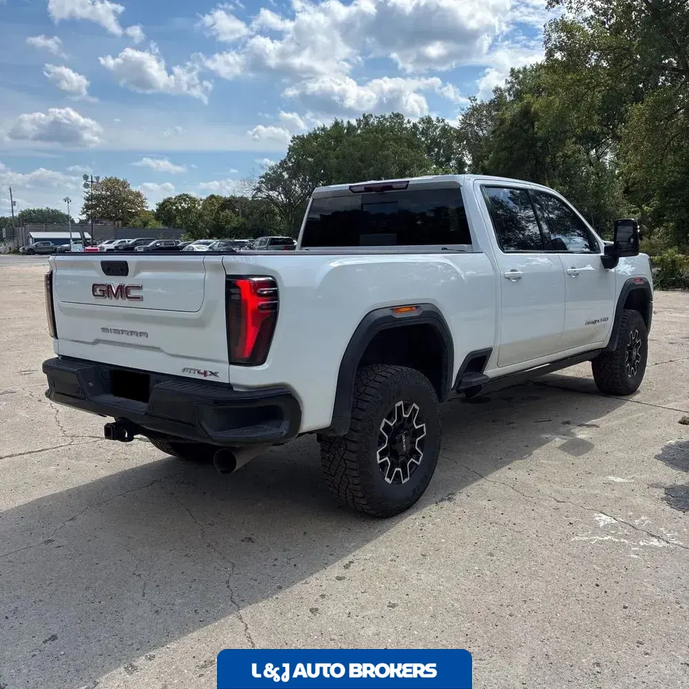 2024 GMC Sierra 2500 AT4X