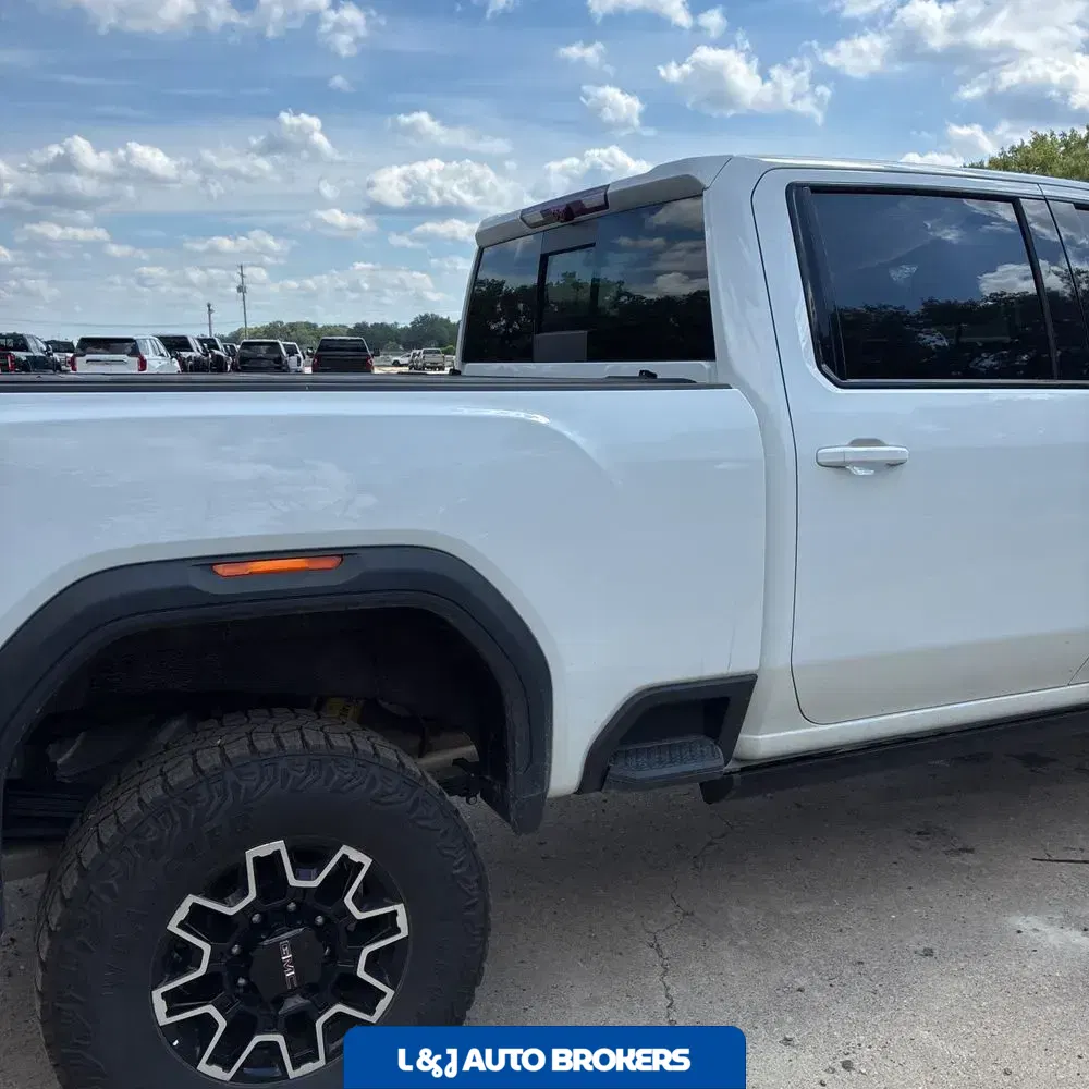 2024 GMC Sierra 2500 AT4X