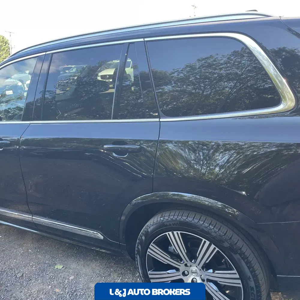 2025 Volvo XC90 B6 - Plus