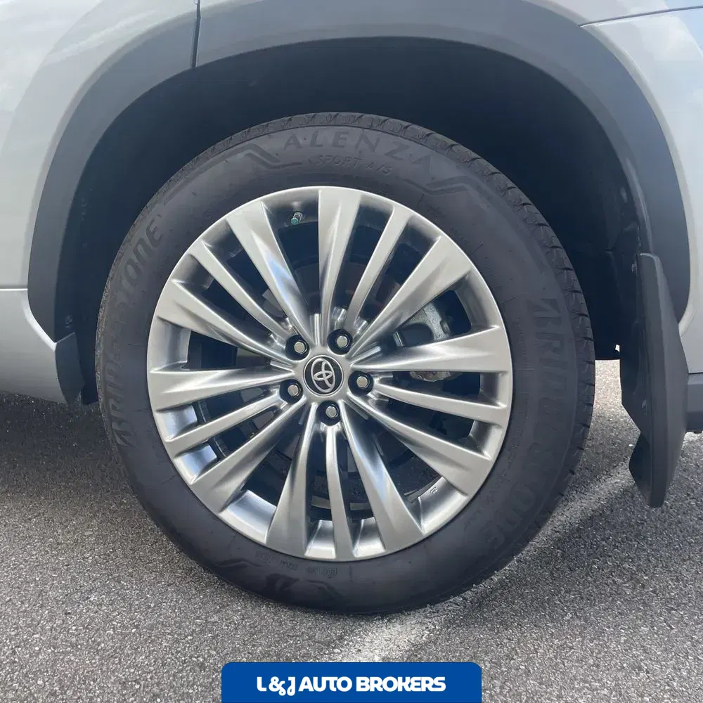 2024 Toyota Highlander Hybrid Platinum