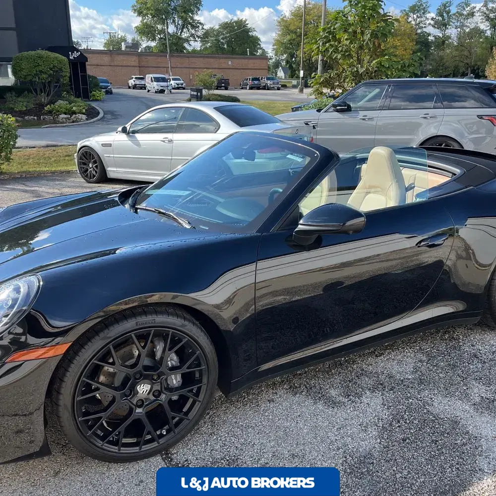 2022 Porsche 911 Carrera