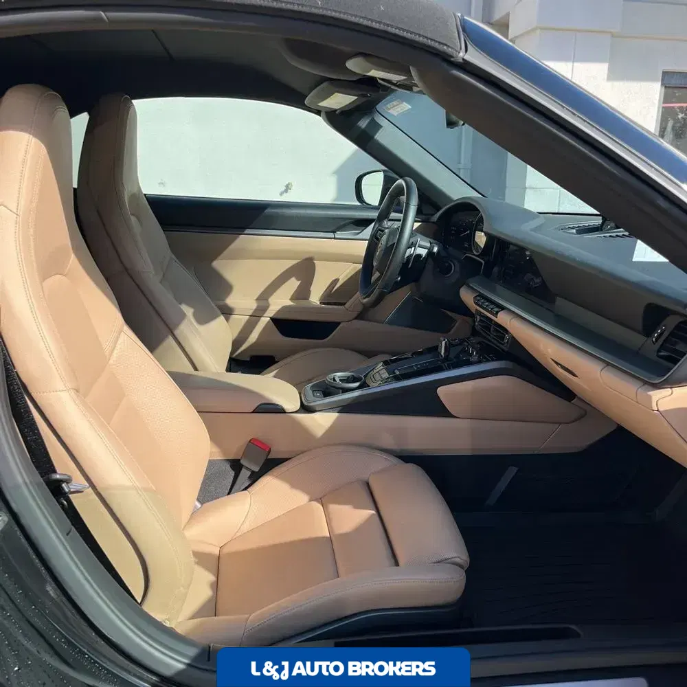 2022 Porsche 911 Carrera