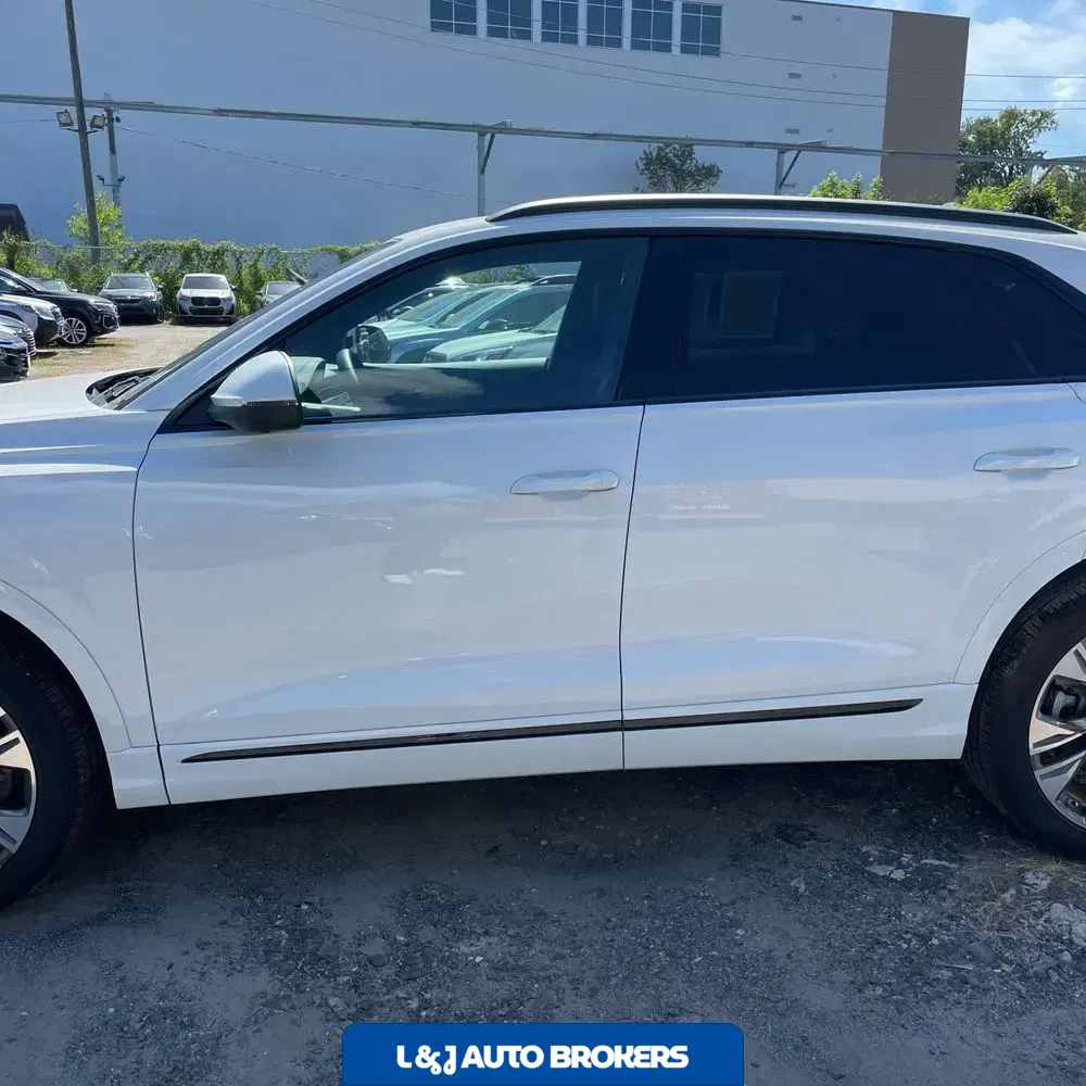 2025 Audi Q8 Premium 55