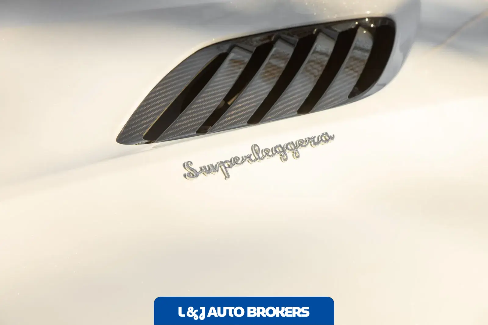 2020 Aston Martin DBS Superleggera