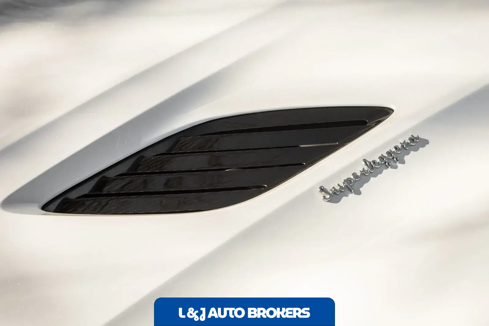 2020 Aston Martin DBS Superleggera