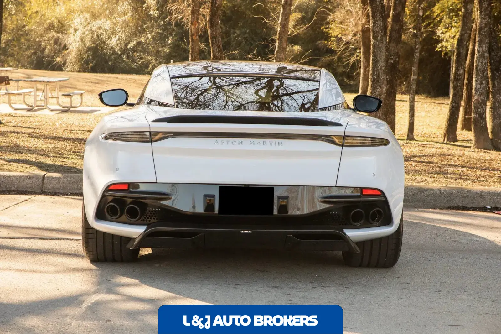 2020 Aston Martin DBS Superleggera