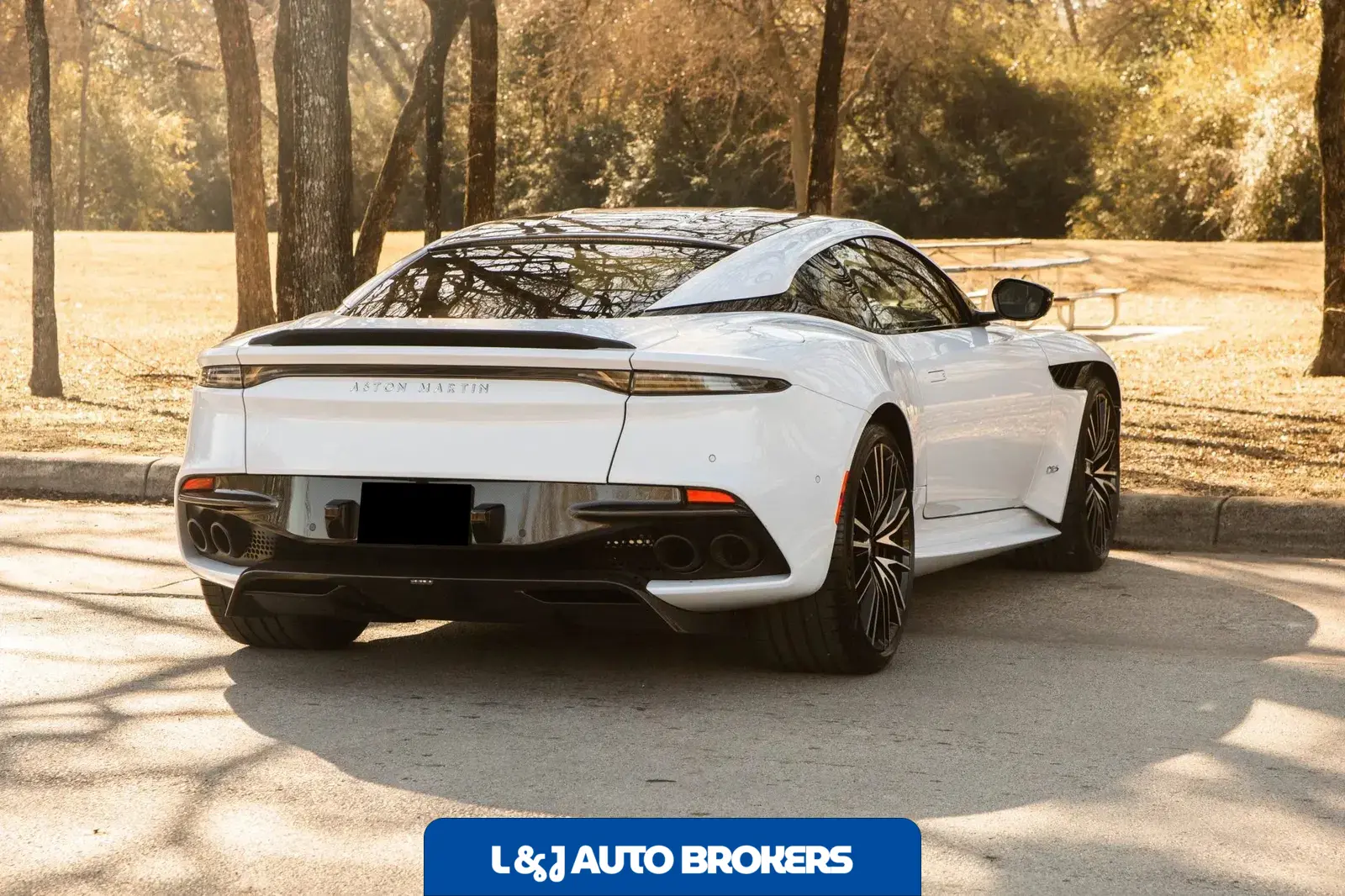 2020 Aston Martin DBS Superleggera