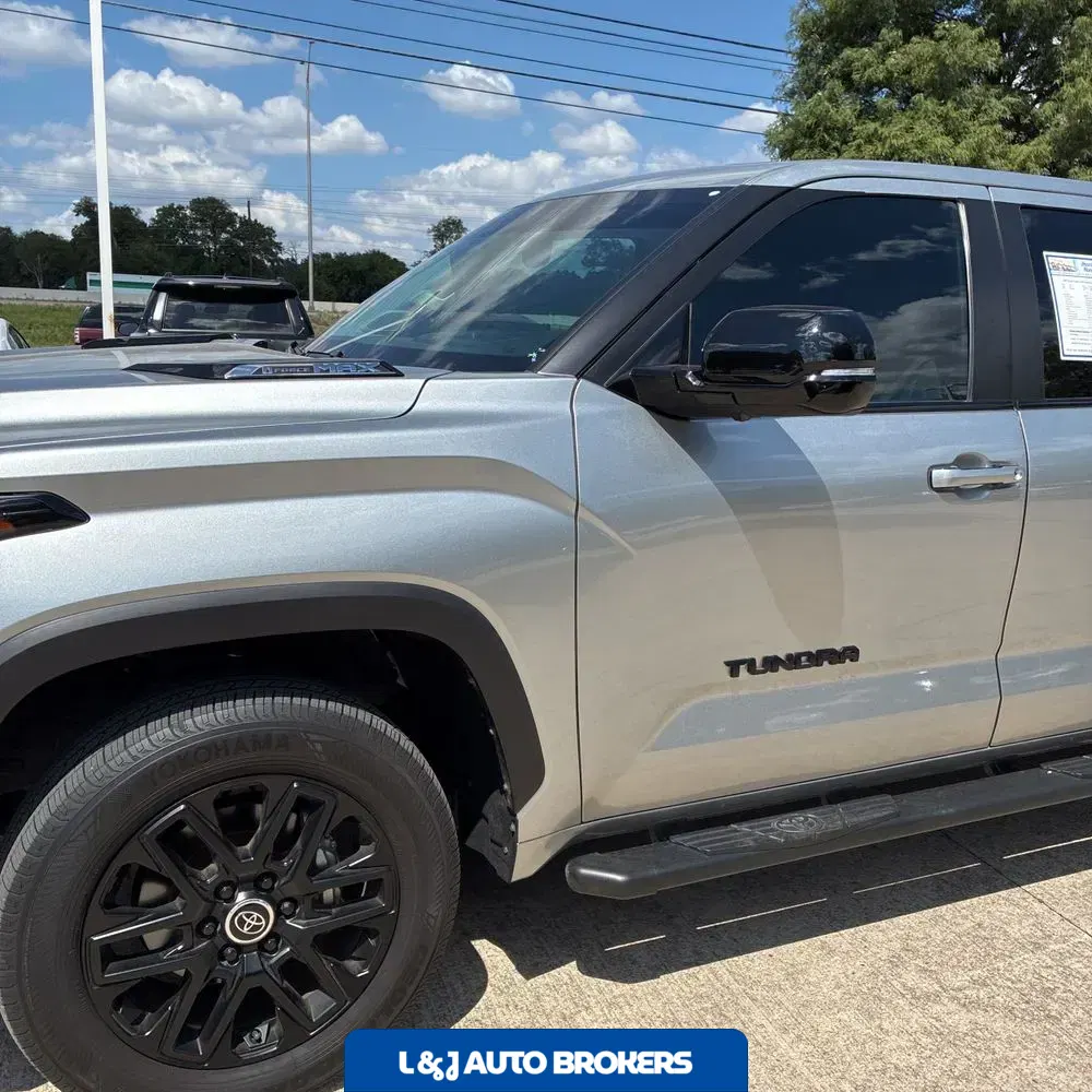 2024 Toyota Tundra Limited HV