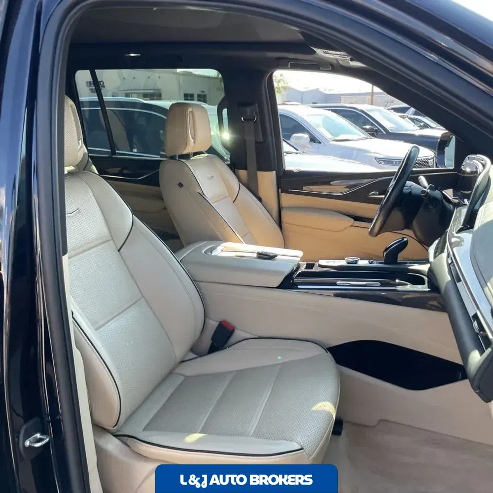 2022 Cadillac Escalade Premium Luxury