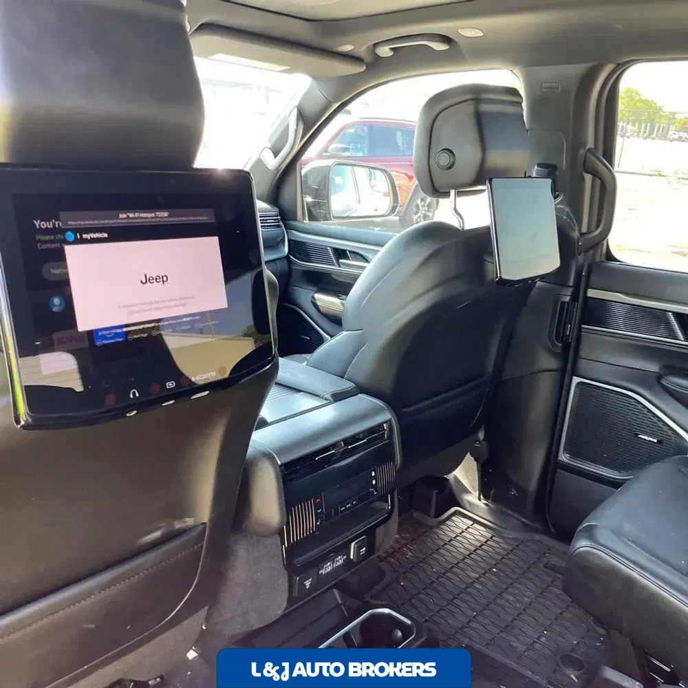2024 Jeep Wagoneer Carbide