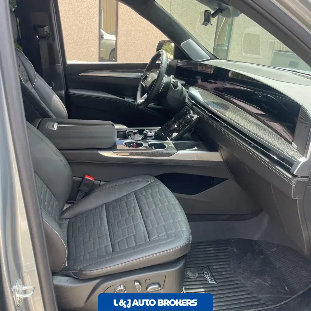 2025 Cadillac Escalade-V Base
