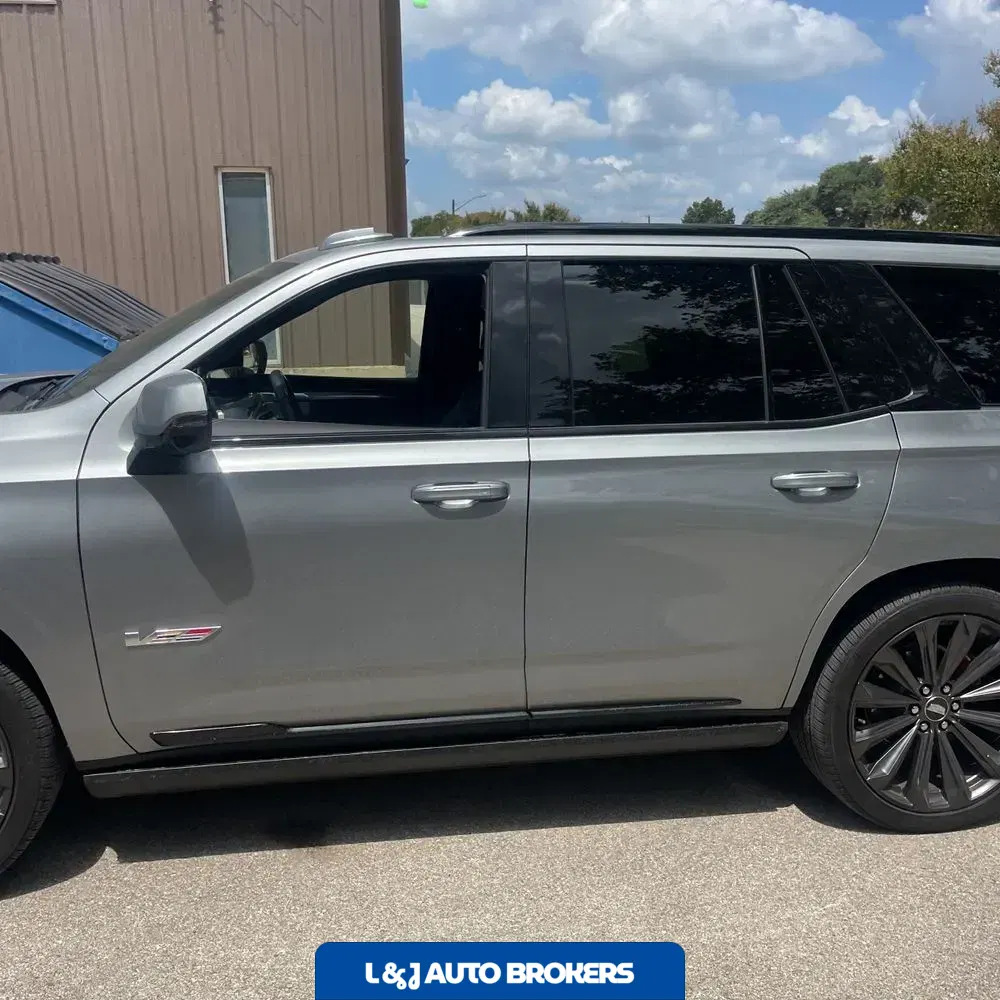 2025 Cadillac Escalade-V Base
