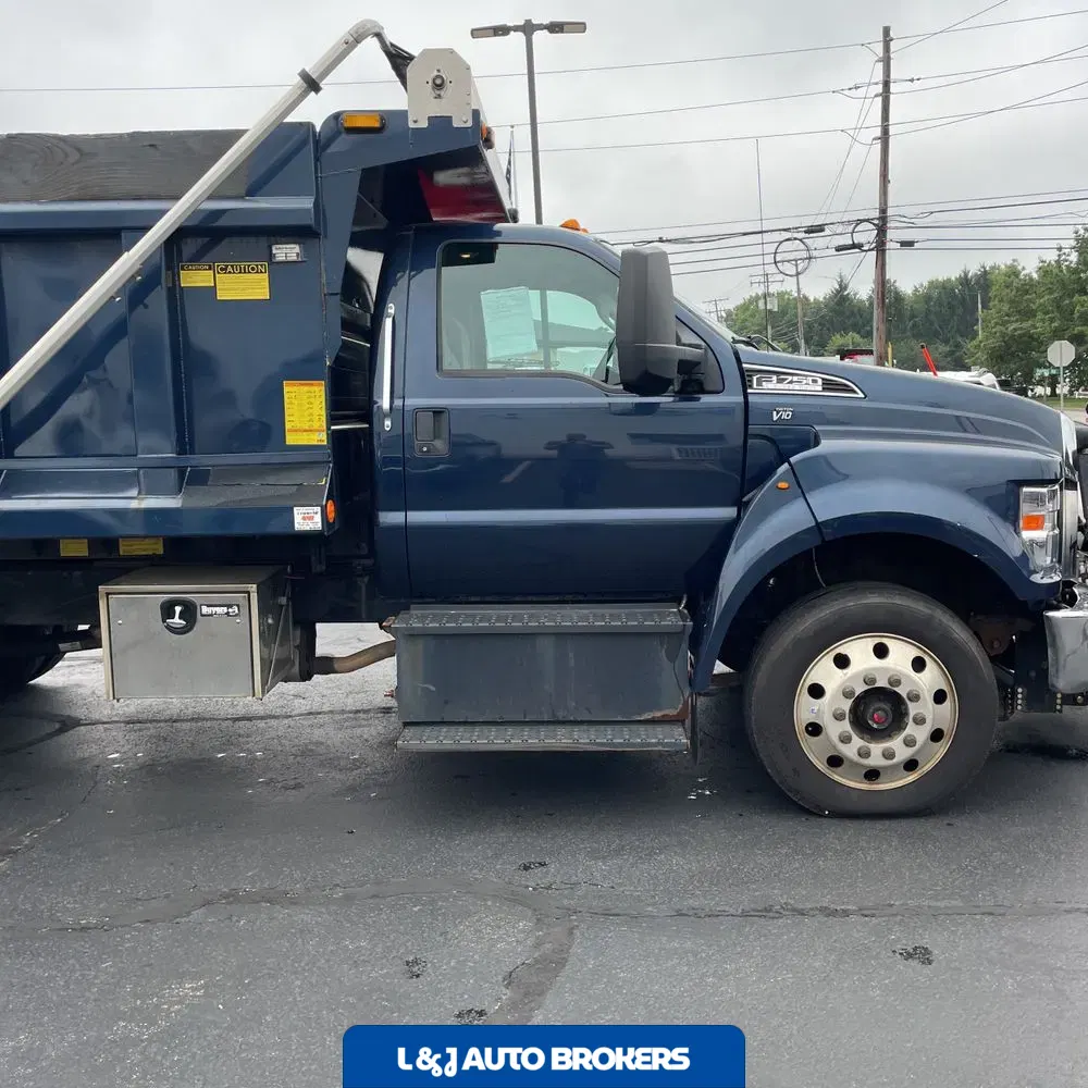 2018 Ford F750