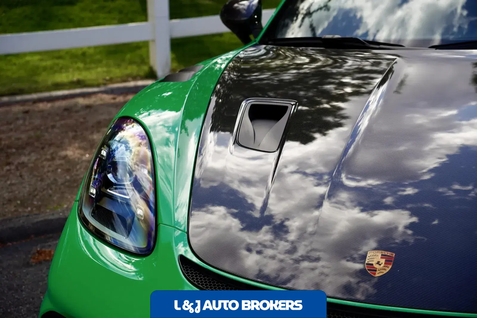Signal Green 2023 Porsche 718 Cayman GT4 RS Weissach