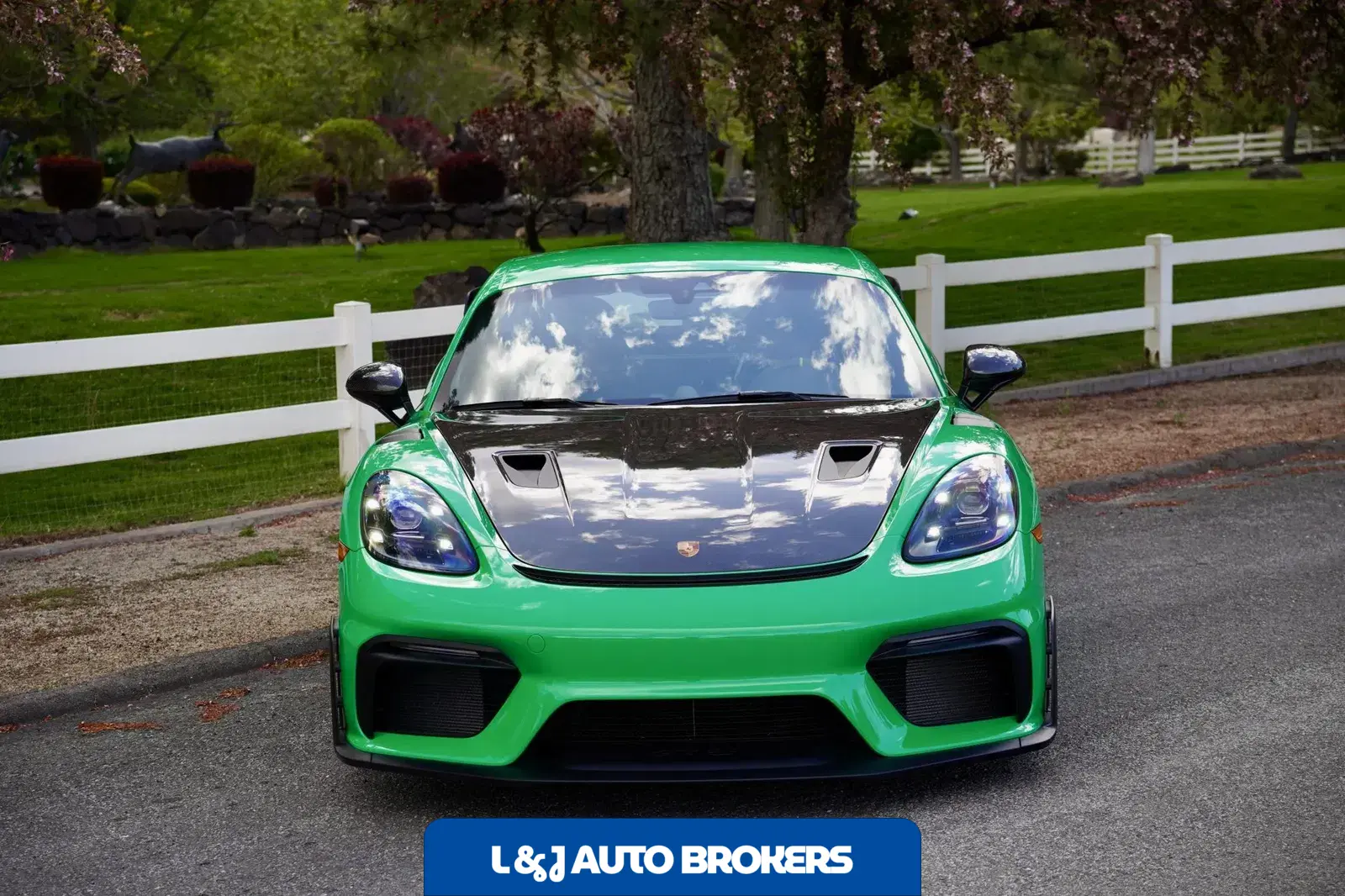 Signal Green 2023 Porsche 718 Cayman GT4 RS Weissach