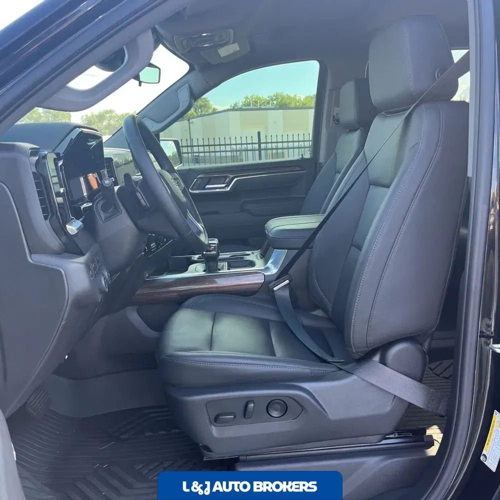 2025 Chevrolet Silverado 1500 LT Trail Boss