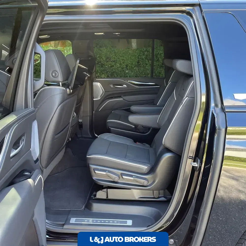2024 Cadillac Escalade ESV Sport