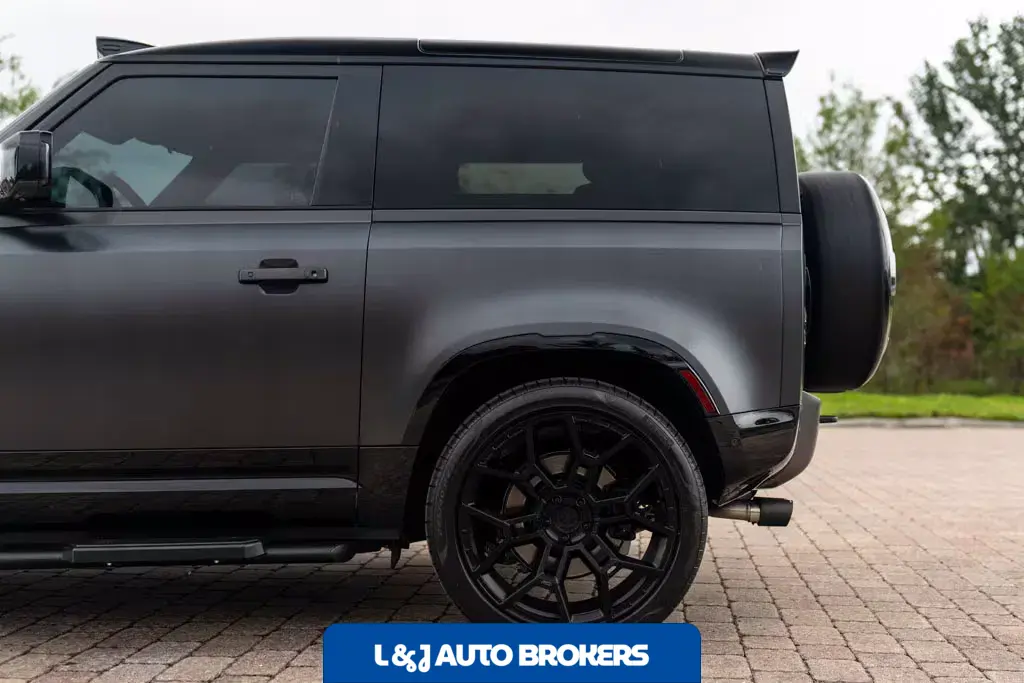 2023 Land Rover Defender 90 Carpathian Edition